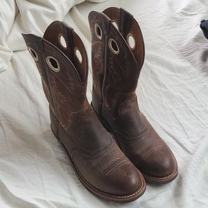 **SOLD** Ariat Cowboy Boots